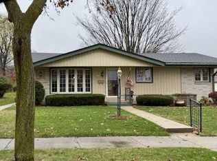 3425 S 91st St, Milwaukee, WI 53227