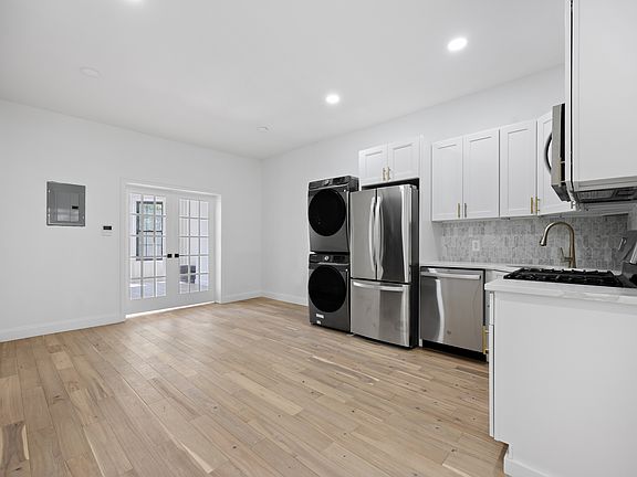 2nd image of 1313 Herkimer St #2