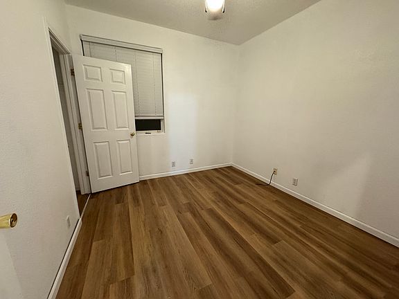 5th image of 10023 Tittle Way