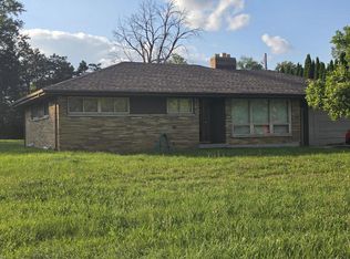 6747 N Santa Monica BOULEVARD, Fox Point, WI 53217