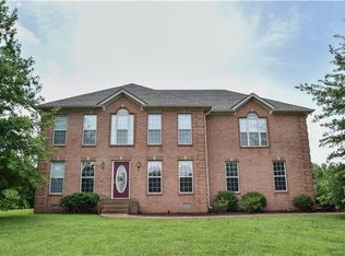 300 Parker Rd, Portland, TN 37148