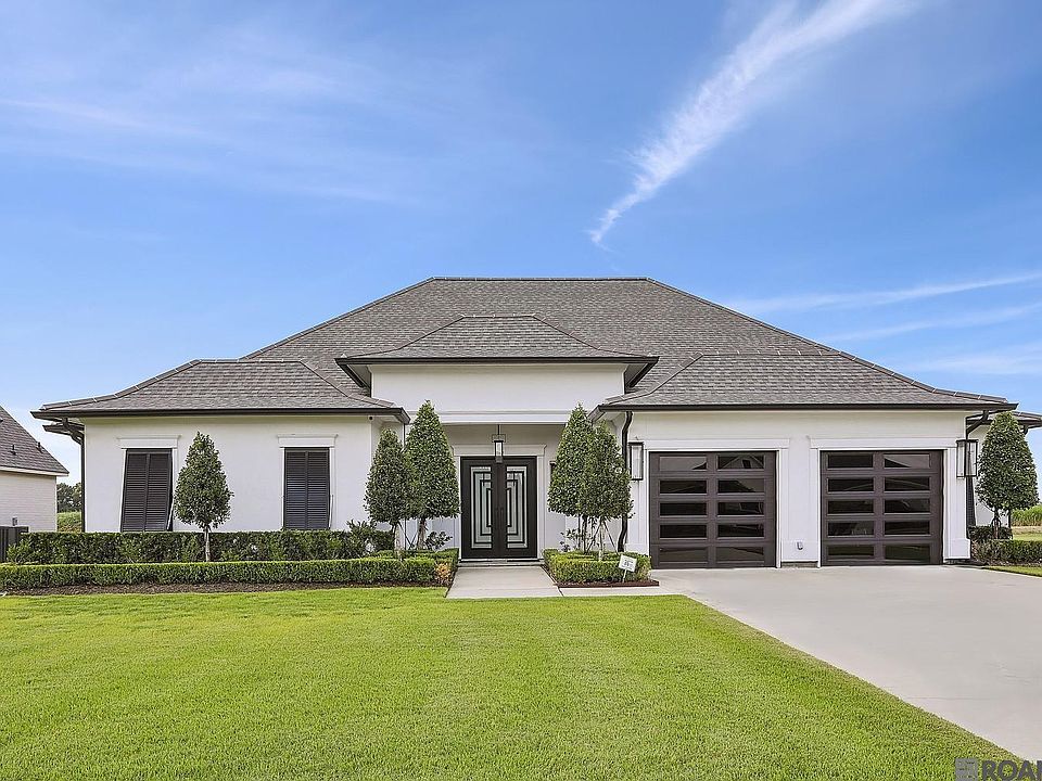 1st image of 2073 Silverstone Ave