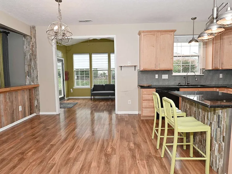 8405 Swift Ct — Photo 21