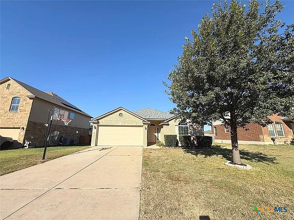 2nd image of 1416 Starlight Dr