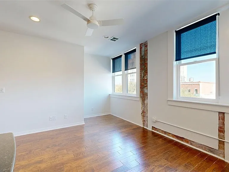 206 N Main St #124 — Photo 5
