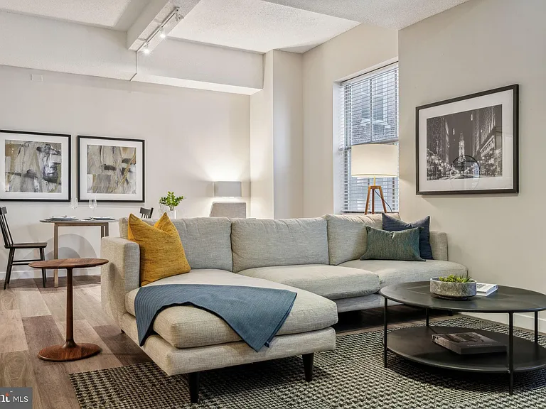 875 Sansom St #1618 — Photo 1