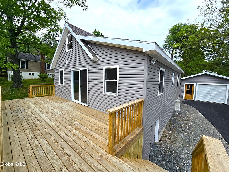 5th image of 20 Franklin Avenue