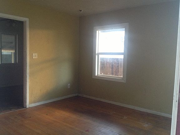 4th image of 1683 Nogales St