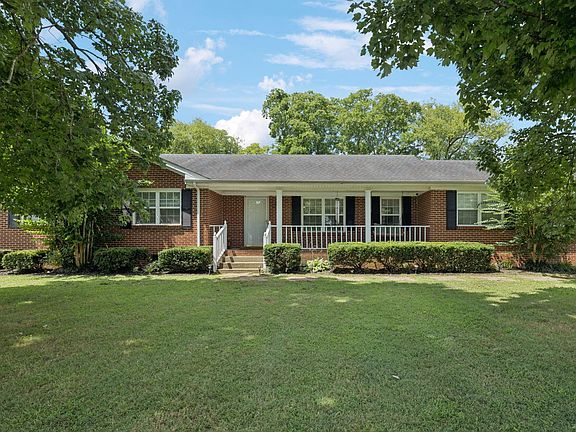2nd image of 407 Mockingbird Dr