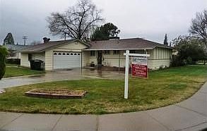 1st image of 600 Belle Ln