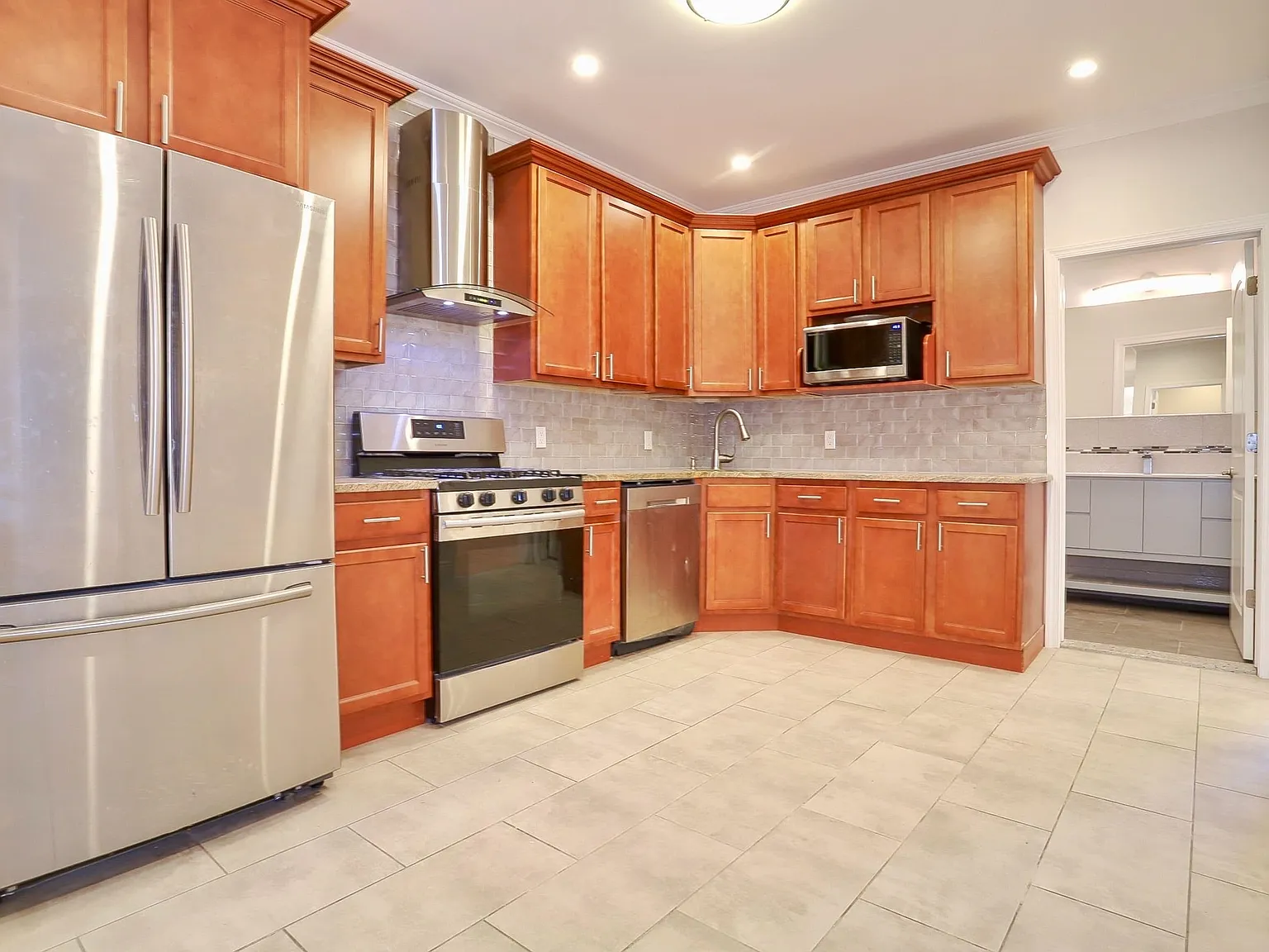 2 bed, 1.5 bath, $2,750 — Photo 1