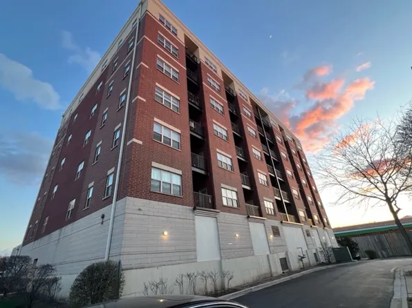 1650 Riverwoods Dr Unit 203, Melrose Park, IL 60160