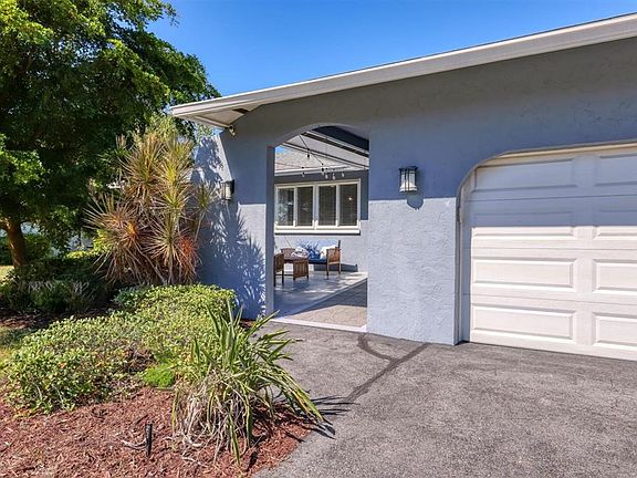 3rd image of 147 Adair Ave