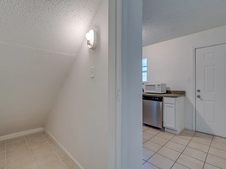 3333 12th St #6 — Photo 10