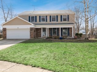 326 Eastland Ct, Naperville, IL 60565