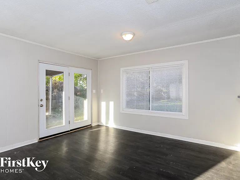 4880 Hardell Dr — Photo 5