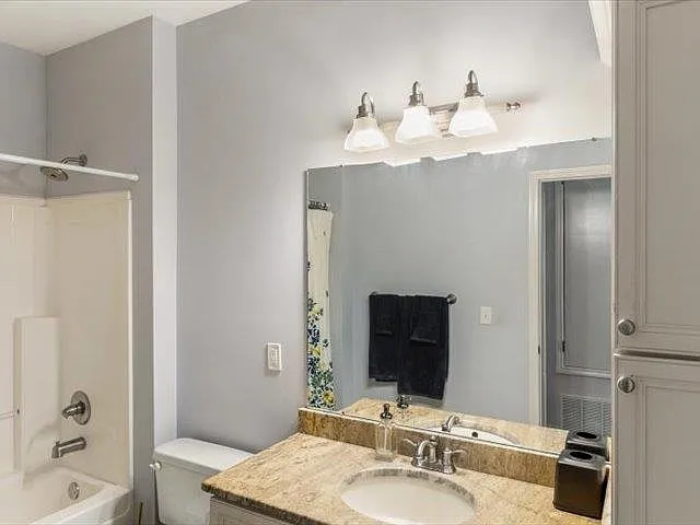 580 S Main St #204-1 — Photo 18