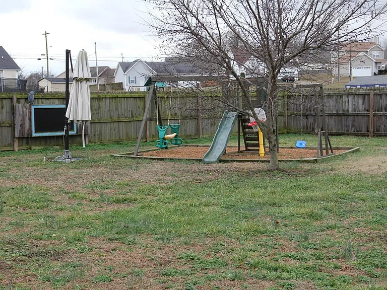 3826 Angelise Ln — Photo 22