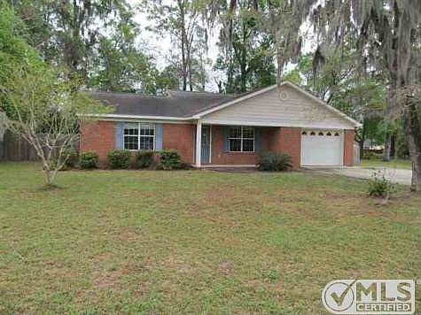1st image of 15 Eagles Ridge Dr