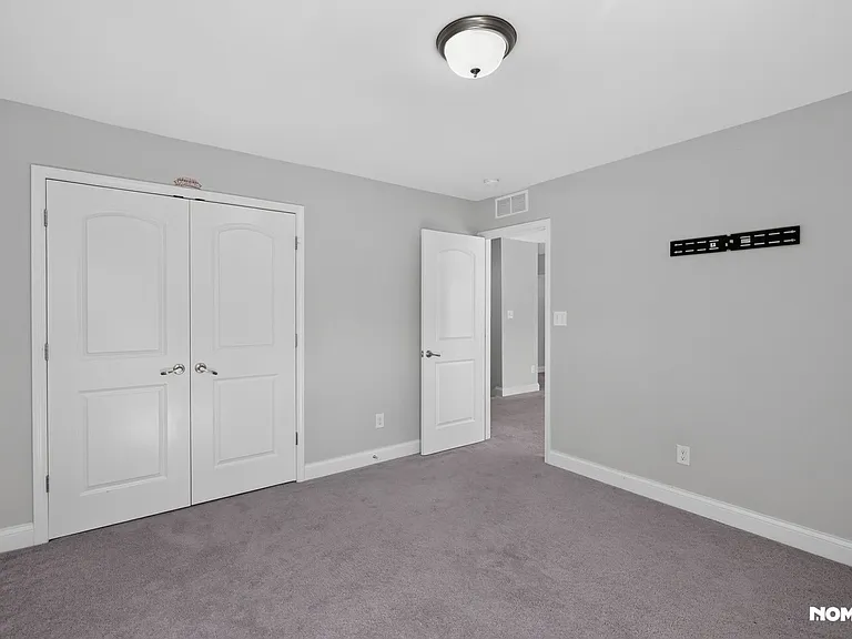 105 Irondale Ct — Photo 22