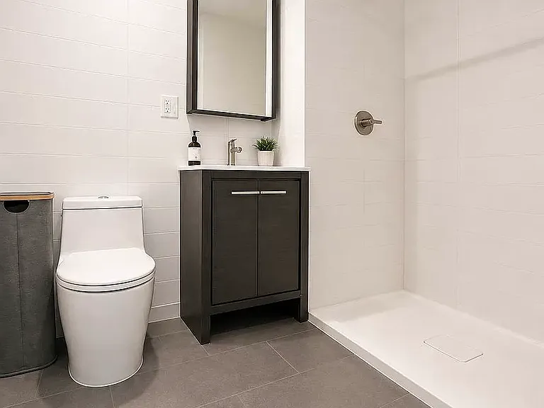 951 Madison St #2A — Photo 6