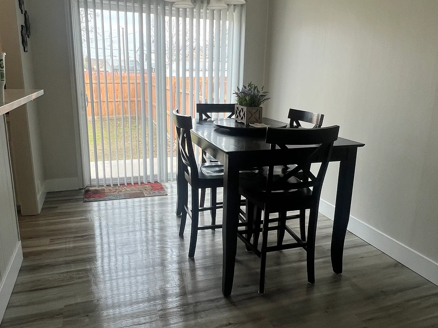 2 bed, 1404 sqft, $2,100 — Photo 4