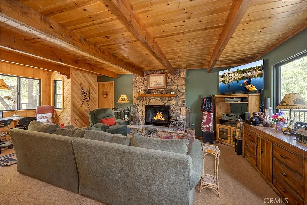 3 bed, 1920 sqft, $2,900 — Photo 3