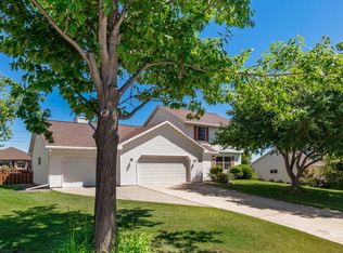 2810 Riveridge Ln, Green Bay, WI 54313