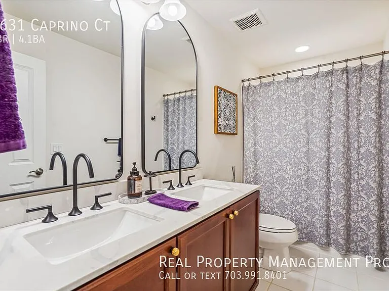 4631 Caprino Ct — Photo 29