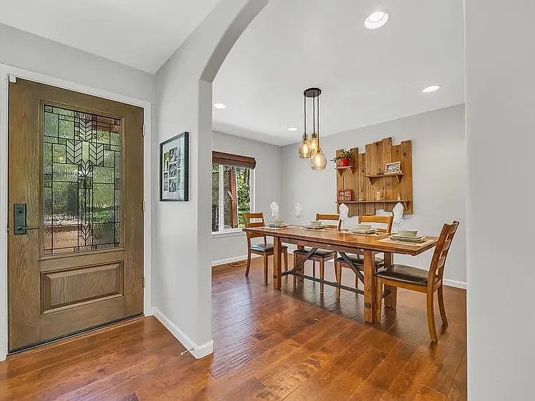 10489 Sky Cir — Photo 8