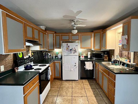 2nd image of 447 E Prospect St