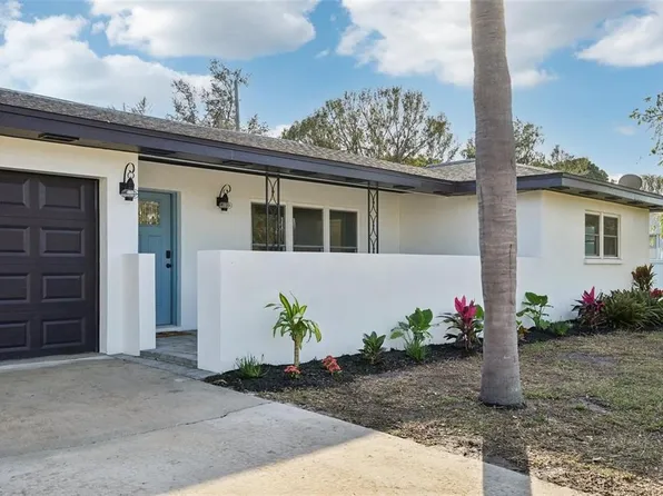 2746 Tangelo Dr, Sarasota, FL 34239