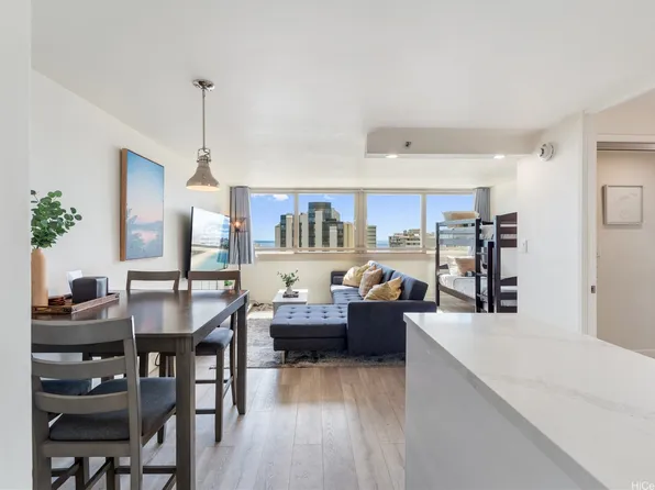 445 Seaside Ave APT 2620, Honolulu, HI 96815
