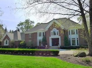 861 W Hill Dr, Gates Mills, OH 44040