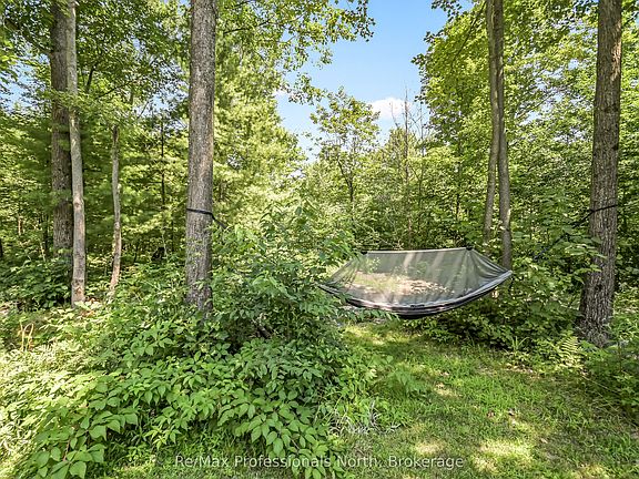 2nd image of 1017 Barlochan Rd