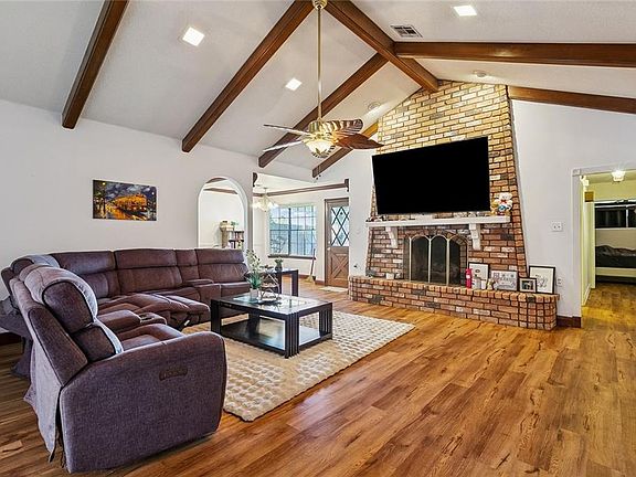 5th image of 3717 David Dr