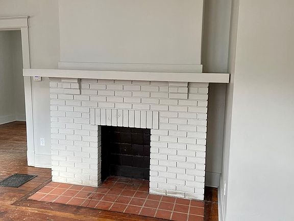 4th image of 2902 Cypress St
