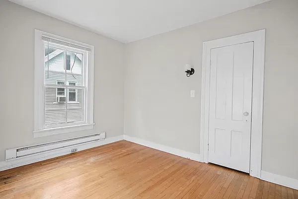 2 bed, 1000 sqft, $1,800 — Photo 3