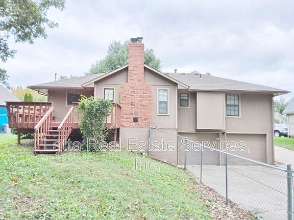 2nd image of 2748 S Coachman Dr
