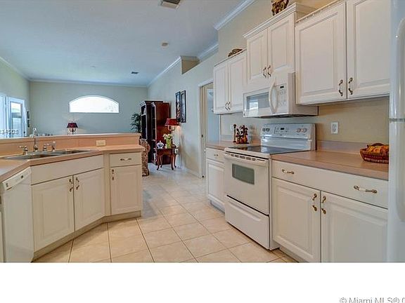 5th image of 497 SW Kaabe Ave #0