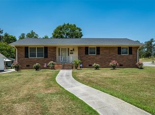 1503 Harriet Dr, Burlington, NC 27215