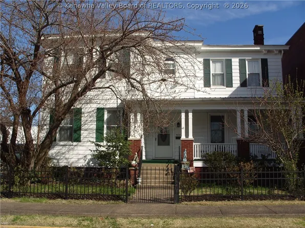 410 Ferry St, Montgomery, WV 25136