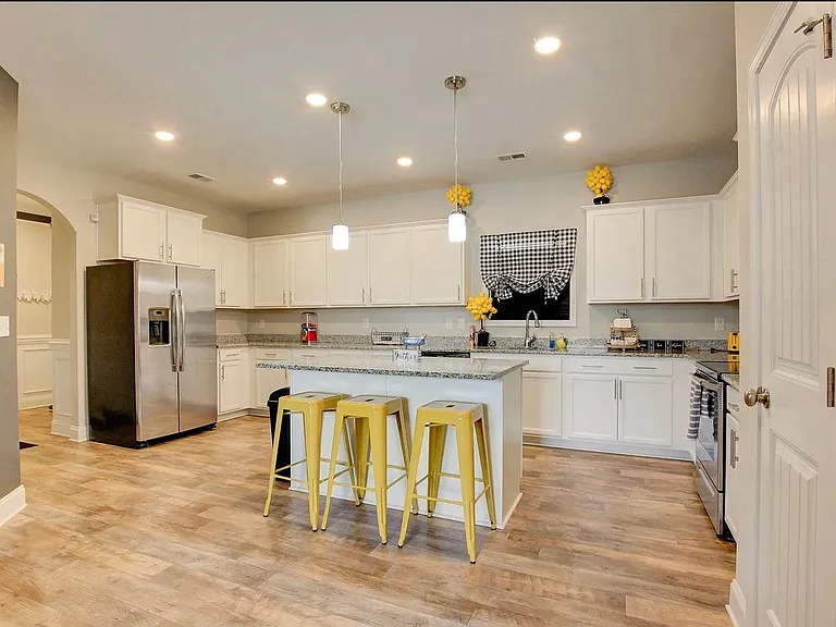 1137 Black Oak Cir — Photo 33