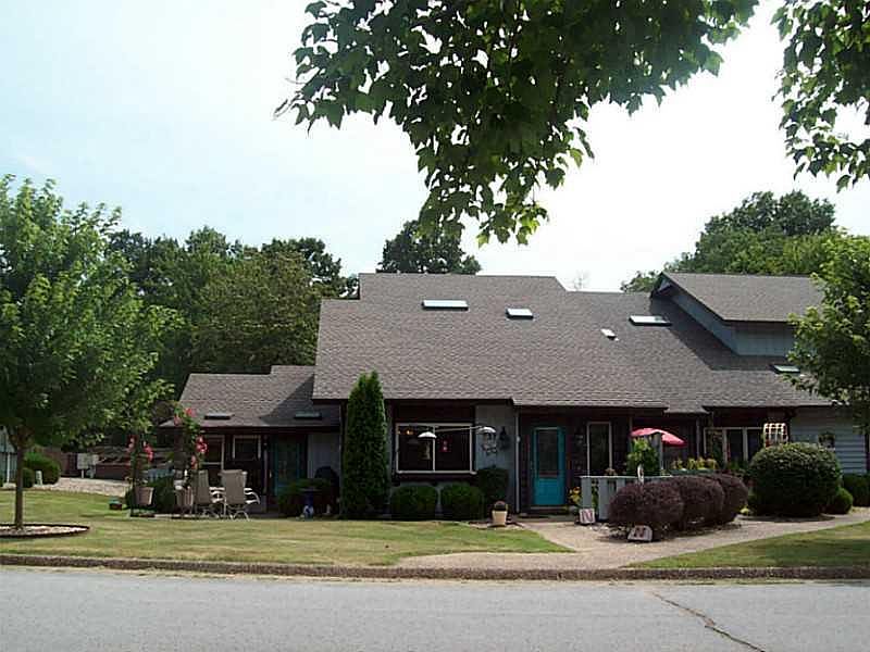 1st image of 37 Fairway Dr