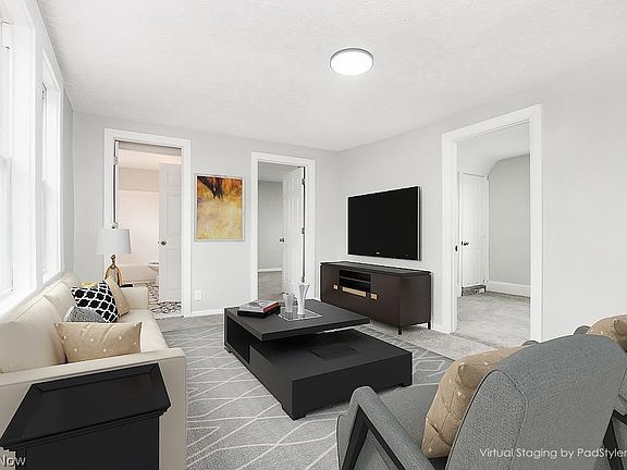 3rd image of 3641 W 45th St