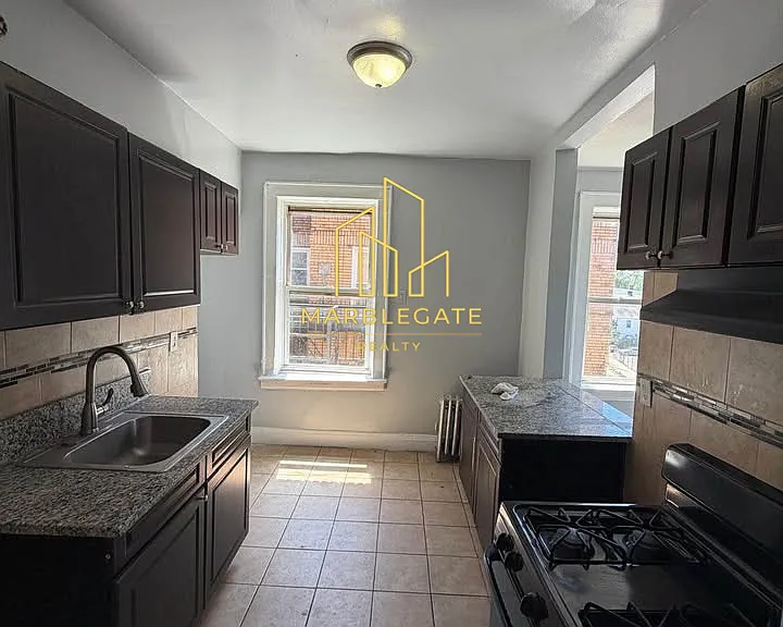 94 Fairmount Ter #4122 — Photo 2