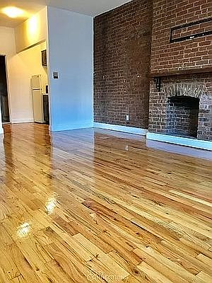 5th image of 218 E 70th St APT 3B