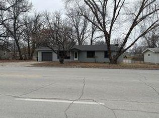 221 Taylor Rd, Independence, KS 67301