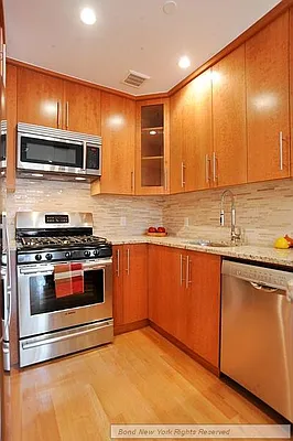 Sold by Bond New York | media 14