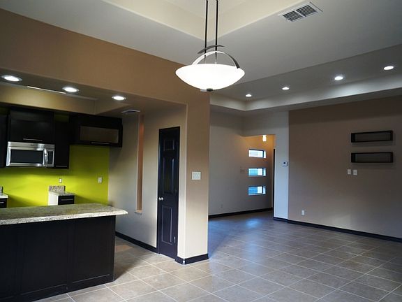 2nd image of 1416 Ocampo Dr